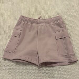 Aritzia Cozy Fleece Mega Cargo Mid Thigh Shorts Size XS Cute Streetwear Trendy